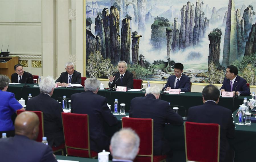 Vice Premier Calls on Academici